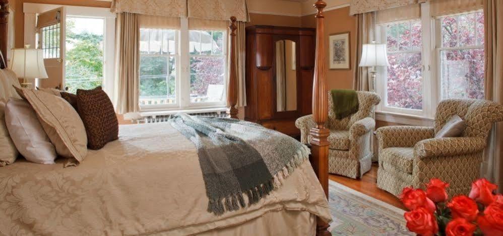 Abbeymoore Manor Bed and Breakfast Βικτώρια Εξωτερικό φωτογραφία